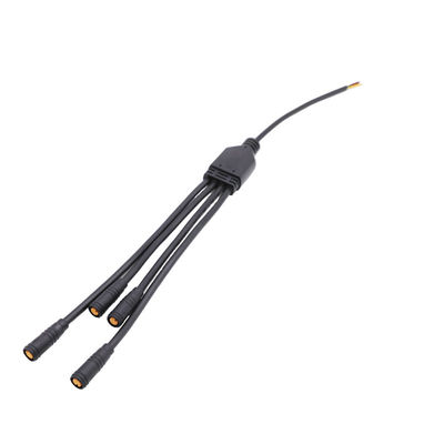 PVC negro de uno a tres conector Y impermeable IP68 2 conector de cable de núcleo