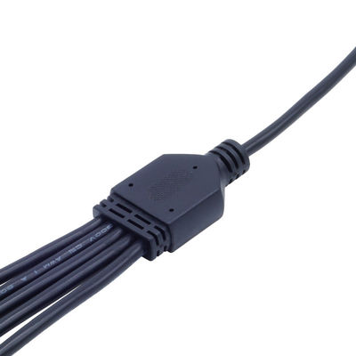Conector de tipo Y de corriente nominal 8A resistente al agua IP67 negro para aplicaciones de 250 V